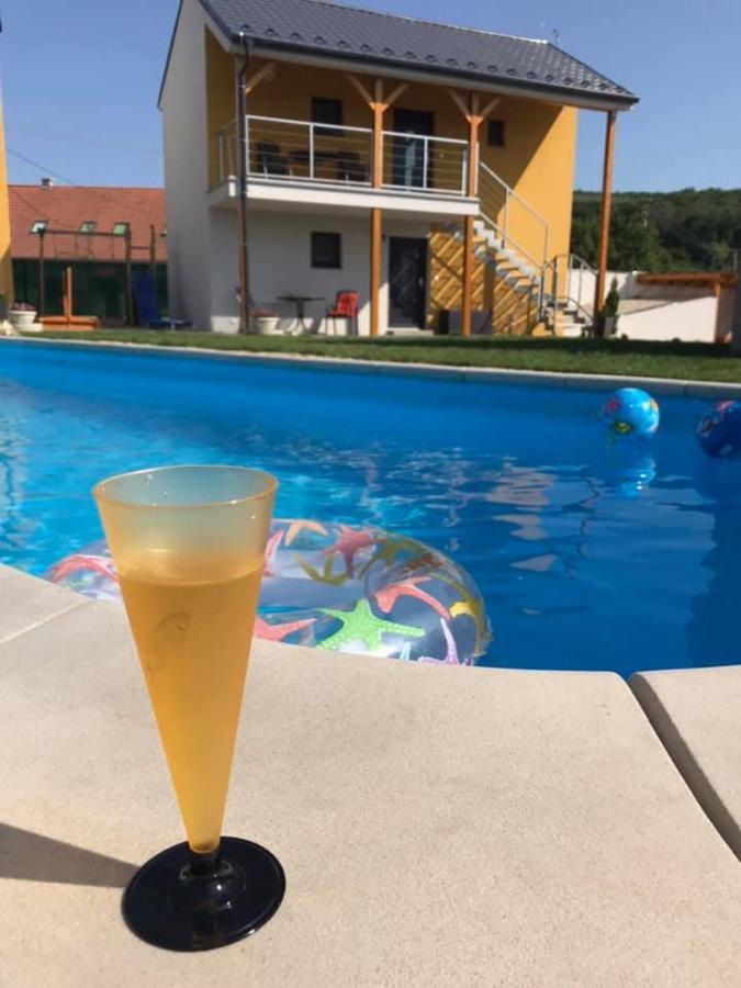 Apartmany Milovice Milovice  Екстер'єр фото